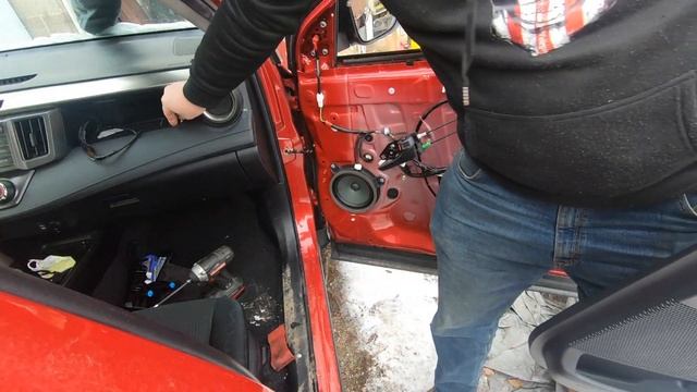 2016 TOYOTA RAV4 BROKEN WINDOW REPLACEMENT смотреть онлайн