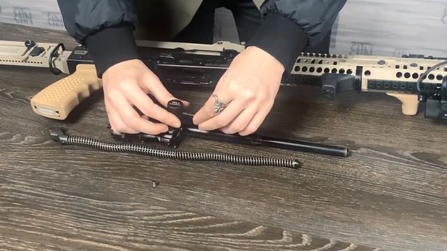 How to install RP-1 or RP-2 charging handle? смотреть онлайн