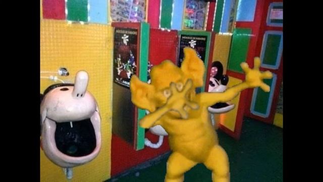 Freddie Freaker travels across time and space, by sheer force of his own Godly power alone. смотреть онлайн