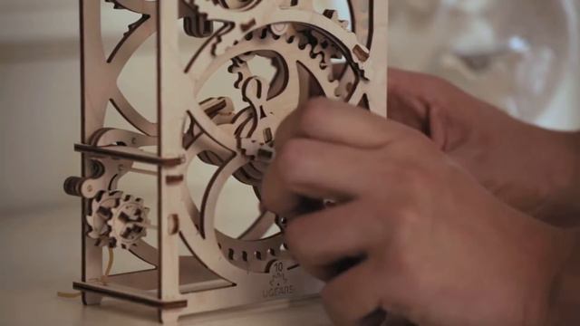 Обзор механического таймера UGears