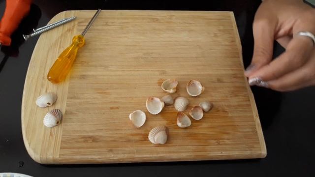 Evde Deniz kabuğunu delmenin en kolay yolu? Easy sea shell driling beğenmeyi unutma? смотреть онлайн