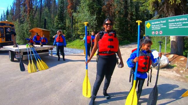 White water rafting at Athabasca river | Must do activity in Jasper, Alberta | Maligne Adventures смотреть онлайн