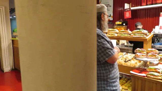 Coffee and pastry! Ahava Adventures in Jerusalem - Walk With Me, Steve Martin, Love For His People смотреть онлайн