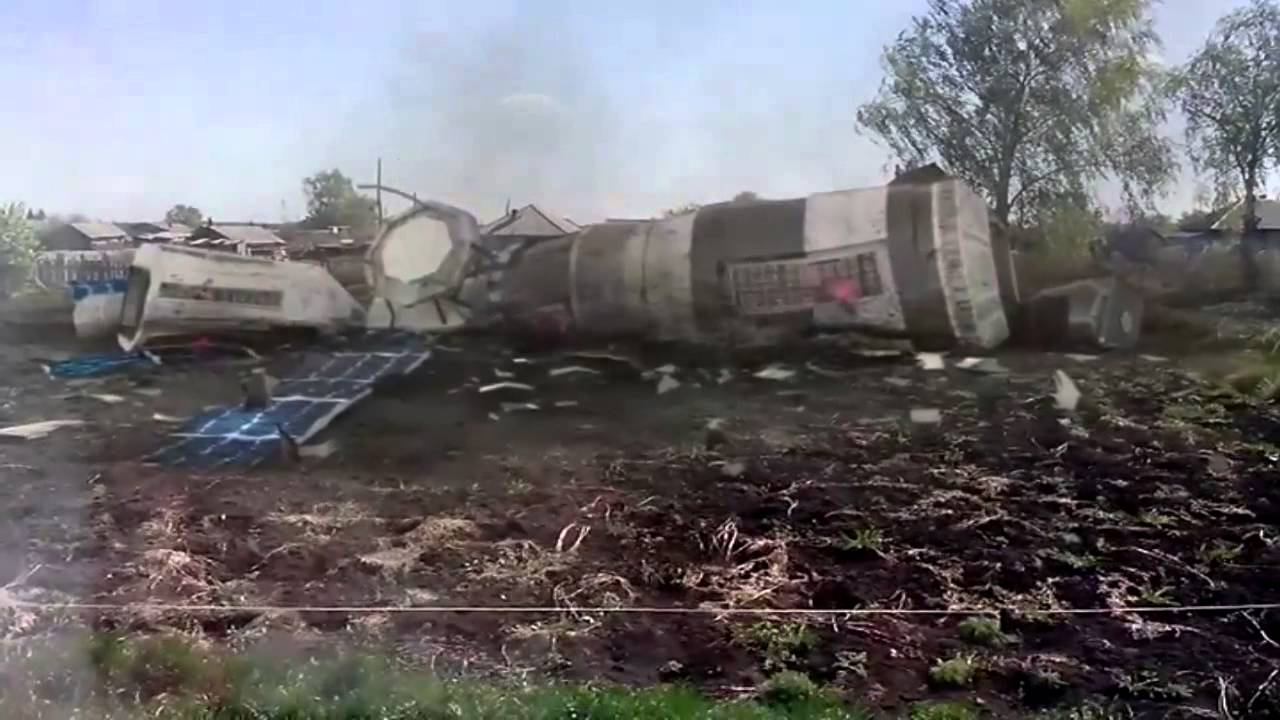 Спутник упал. смотреть онлайн