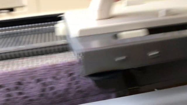 Процесс вязания сложного и фасонного ажура в одном изделии смотреть онлайн