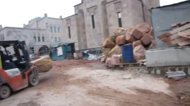 Армянский храм и жёлтый туф 5 апреля 2011 смотреть онлайн