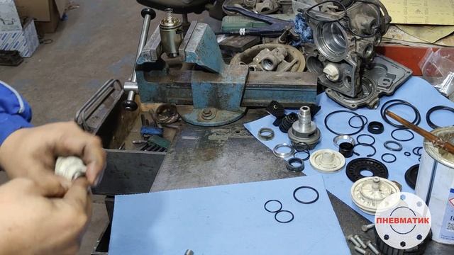 Как самому отремонтировать модуль управления тормозами прицепа WABCO на DAF Iveco Mersedes и др. смотреть онлайн