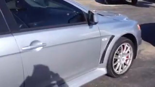 2011 Mitsubishi Evolution GSR смотреть онлайн