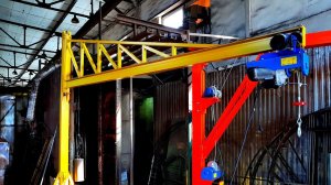 Консольный кран самодельный 400 кг для рыбзавода