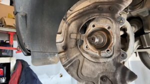 Загудел ступичный подшипник BMW X5 E70.