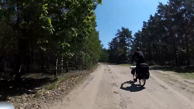 Велопоход. Велоэкспедиция на заброшенный военный городок Pstrąże времен СССР! смотреть онлайн