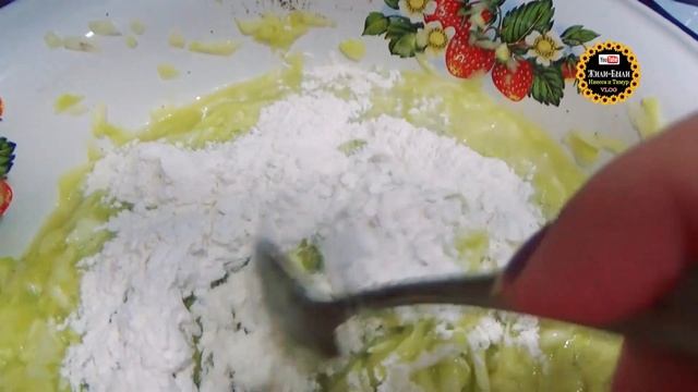 Оладьи с малиновым джемом