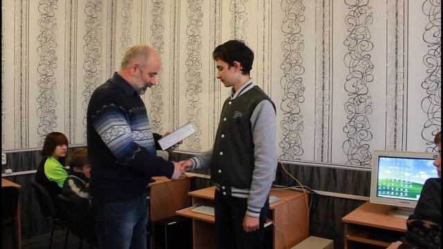Никита Мозговой. Славянск. Победитель городской олимпиады по информатике смотреть онлайн