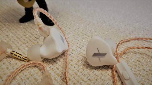 An Audiophile's Review of the KZ EDX IEM смотреть онлайн