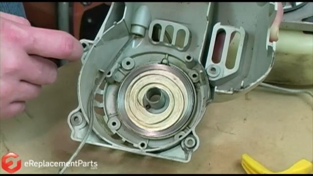 How to Fix the Starter on a Ryobi Trimmer смотреть онлайн