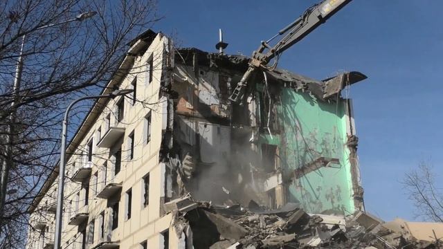 Снос старой хрущевки рядом с Москва-Сити за 24 часа смотреть онлайн