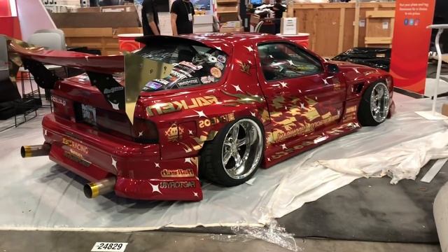 Twerkstallion Goes to SEMA(400HP @ 12psi 13B-REW Powered RX7) смотреть онлайн