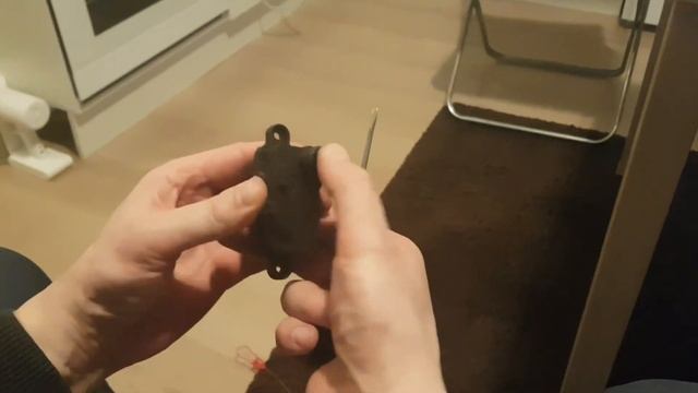 Замена моторчика открывания лючка бензобака Audi A6 C7 смотреть онлайн