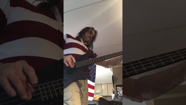 "MILITARY BONER" -- '86 IBANEZ ROADSTAR II BASS смотреть онлайн