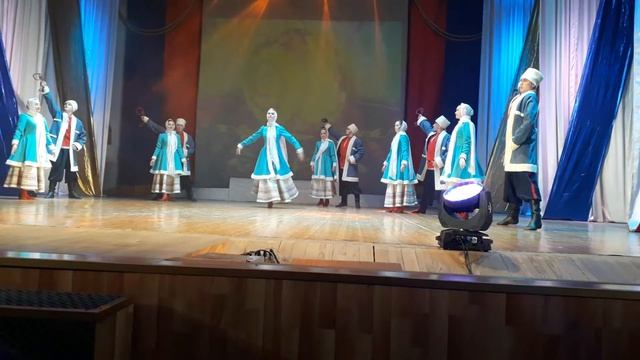 Вы должны это видеть! Студия "Ветер перемен", ДК "Содружество". Я тоже пою на этой сцене ) смотреть онлайн