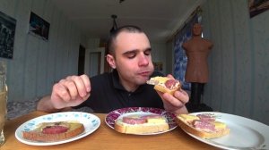 БУТЕРБРОДЫ-ХЛЕБ,КОЛБАСА,СЫР,МАСЛО,МАЙОНЕЗ,КЕТЧУП,ГОРЧИЦАс КОФЕ EATINGASMRMukbang#196