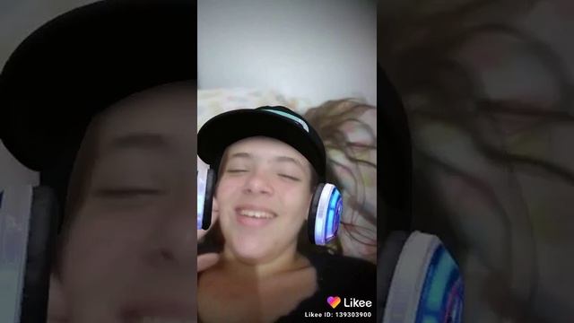 Fones coloridos смотреть онлайн