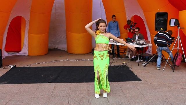 Тюменский Арбат - Восточный танец смотреть онлайн