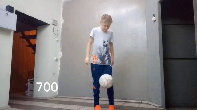 Чеканю больше 1000 раз/личный рекорд ⚽ смотреть онлайн