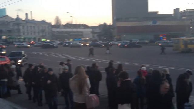 Закрытие метро в Киеве во время майдана. смотреть онлайн