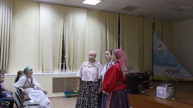 "Уж, ты ель-сосна" смотреть онлайн