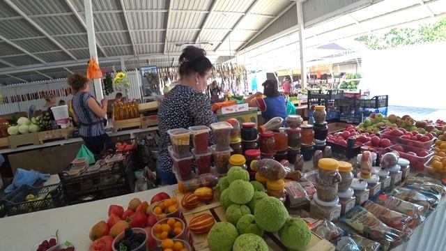 Станица Голубицкая. Показываю рынок и цены. Запрещают снимать, чуть не разбили камеру смотреть онлайн