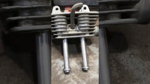 Как выкрутить ввёртыш под свечу.