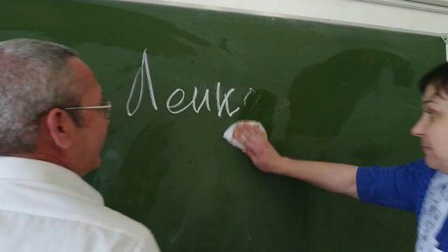 Куда уходит детство?!!!! Лучший клип от родителей на выпускной 2019 !!! смотреть онлайн