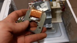 Микроволновку в металлолом. Есть ли медь? Что ценного?