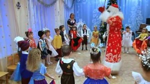 Хоровод возле ёлки Л. Некрасовой