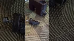 Вскрытие навесного замка ЧЗ вс2-15, Выдрой.