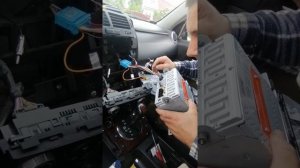 Установка автомагнитолы на СУЗУКИ ГРАНД ВИТАРА 2006 года.   Часть 1