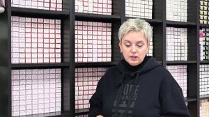 Почему после осветления и тонирования волос корни желтые