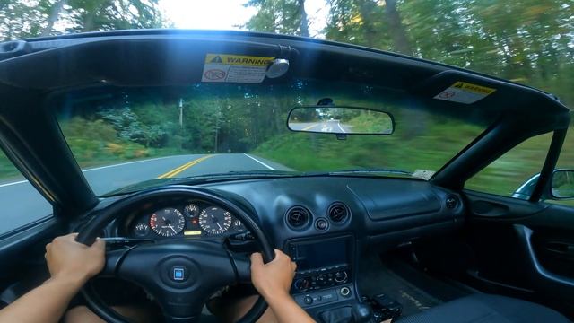 NB Mazda MX-5 Miata - POV Sunset Drive (4K)