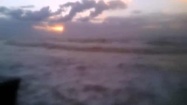 Волны, ветер, закат...! смотреть онлайн