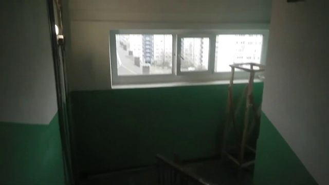 Ранний лифт с плафоном из кругов! Лифт(МЛМ 2003 г.в) Энергетиков 51 подъезд 2,г.Тюмень.