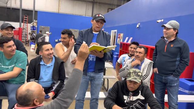 LA RIFA DE ZAPATOS DE INDOOR GANADOR MANUEL MARTINES ALIAS CHARAMUSCA смотреть онлайн