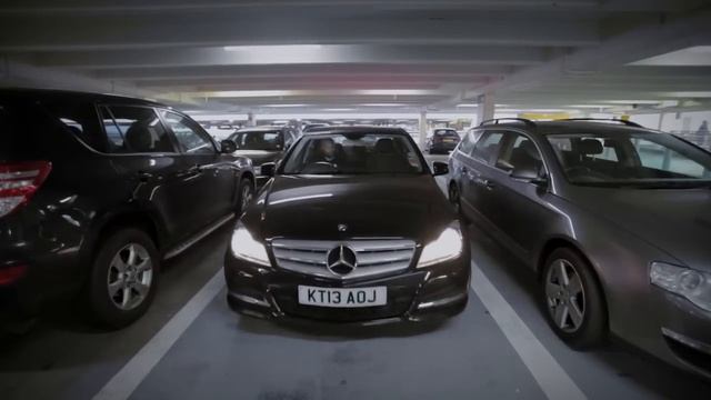 Short-stay parking at Gatwick Airport | How it works смотреть онлайн