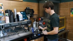 Готовим кофе: арахисовый латте, фундучный раф, апельсиновый эспрессо // Жизньмарт