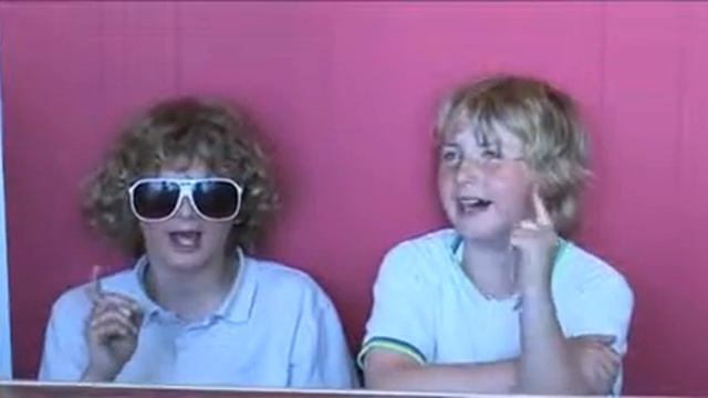 introducing the boomerang boys смотреть онлайн