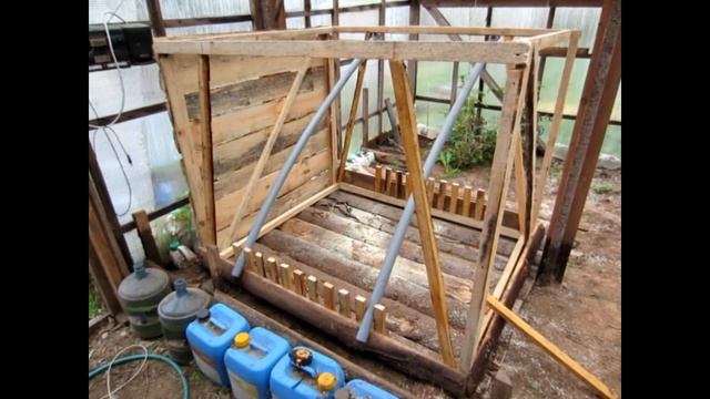 Часть 3 Компост. Бесплатное тепло из компостной кучи | Biomeiler | Free heat from the compost heap смотреть онлайн