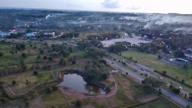 Senja di Sendawar, Drone F4 смотреть онлайн