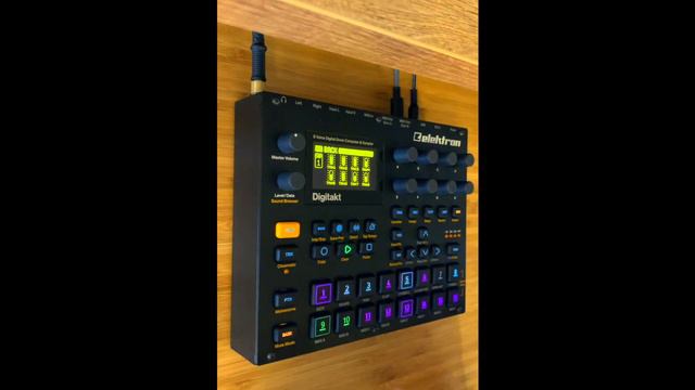 Back (Digitakt jam #3) смотреть онлайн