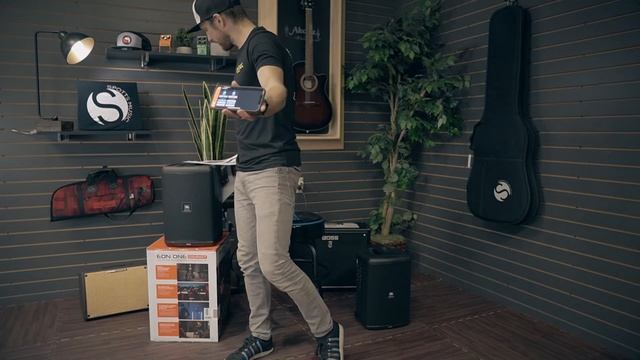 JBL Eon ONE Compact Review - The Impressive Battery Powered PA and It's Only Major Problem смотреть онлайн