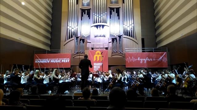 Э. Григ "В пещере горного короля" - Детский симфонический оркестр и "Nova simfonietta" смотреть онлайн